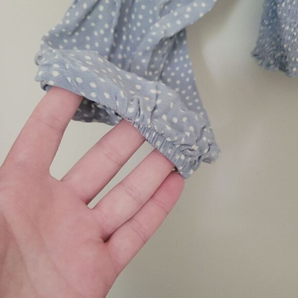 American Eagle Smocked Light Blue Polka Dot Long Sleeve Size Medium - Picture 3 of 5